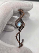 Load image into Gallery viewer, Moonstone bracelet

