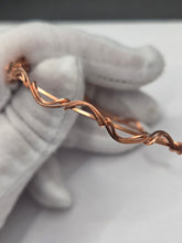 Load image into Gallery viewer, Copper bracelet
