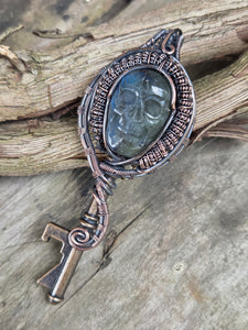 Labradorite skull
