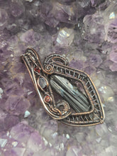 Load image into Gallery viewer, Black Tourmaline &amp; Garnet
