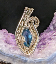 Load image into Gallery viewer, Fluorite

