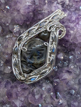 Load image into Gallery viewer, Labradorite
