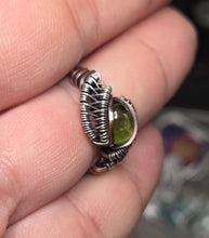 Load image into Gallery viewer, Peridot
