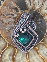 Load image into Gallery viewer, Emerald Green
