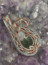 Load image into Gallery viewer, Fluorite &amp; Moonstone
