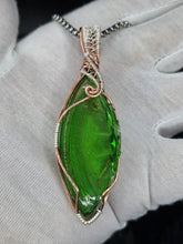 Load image into Gallery viewer, Green Glass
