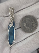 Load image into Gallery viewer, Quartz (Aqua Aura)
