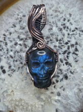 Load image into Gallery viewer, Labradorite skull

