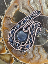 Load image into Gallery viewer, Labradorite
