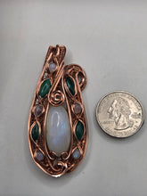 Load image into Gallery viewer, Moonstone and Green Onxy
