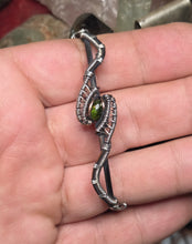 Load image into Gallery viewer, Green Tourmaline bracelet
