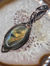 Load image into Gallery viewer, Labradorite w/Quartz
