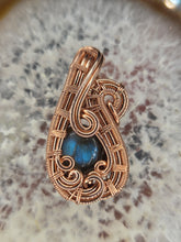 Load image into Gallery viewer, Labradorite
