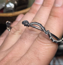 Load image into Gallery viewer, Green Tourmaline bracelet
