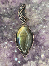 Load image into Gallery viewer, Labradorite w/Quartz
