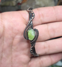 Load image into Gallery viewer, Peridot
