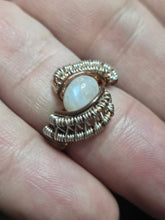 Load image into Gallery viewer, Moonstone ring sz.6
