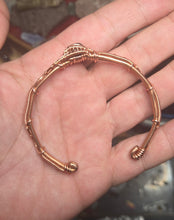 Load image into Gallery viewer, Labradorite bracelet

