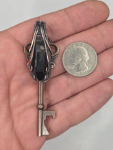 Load image into Gallery viewer, Quartz key
