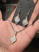 Load image into Gallery viewer, Moonstone
