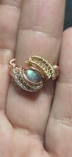 Load image into Gallery viewer, Labradorite
