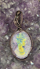 Load image into Gallery viewer, Cameo w/ Sapphire
