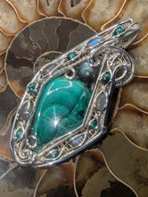 Load image into Gallery viewer, Malachite &amp; Labradorite

