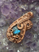 Load image into Gallery viewer, Labradorite
