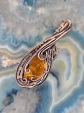 Load image into Gallery viewer, Amber

