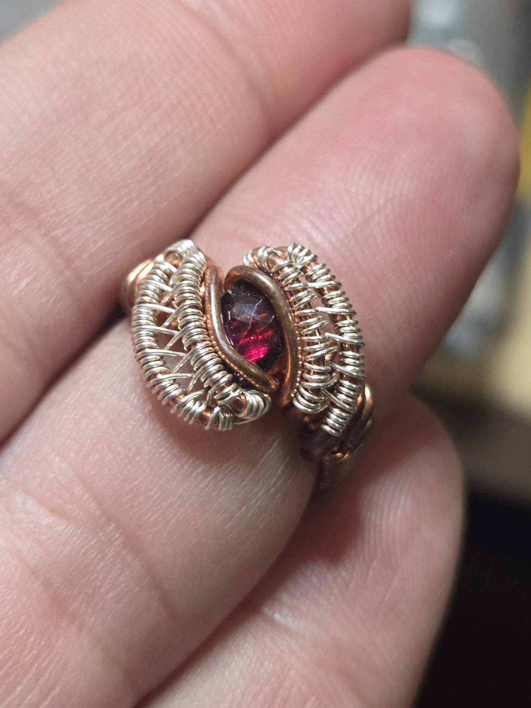 Garnet ring sz.6