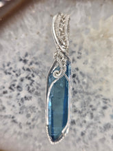 Load image into Gallery viewer, Quartz (Aqua Aura)
