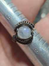 Load image into Gallery viewer, Moonstone ring sz.7
