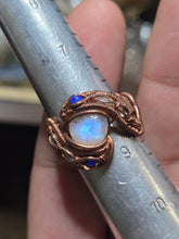 Load image into Gallery viewer, Moonstone ring sz.8
